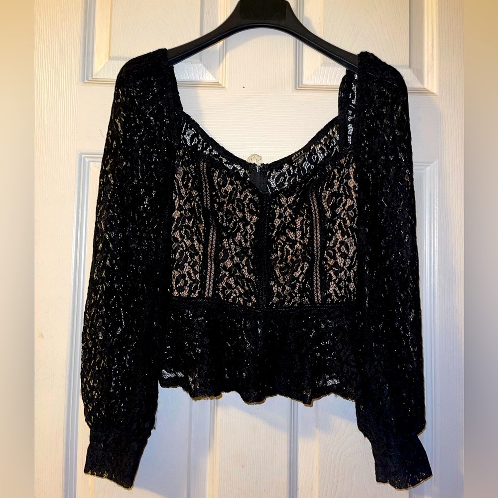 Privy Elegant Black Lace Top Size Small